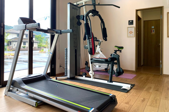 トレーニングマシーン